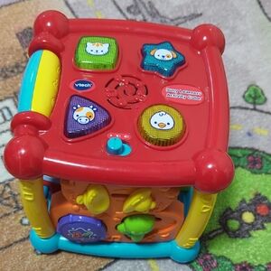 Busy Learners Activity Cube Infant Toy- Red, Blue, Yellow